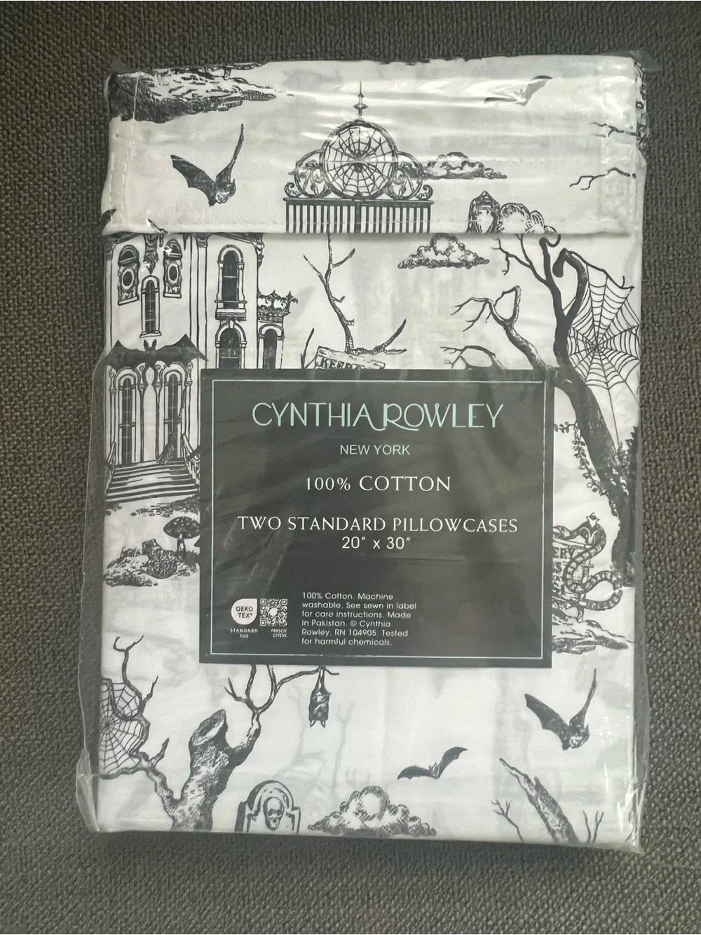 Cynthia Rowley Halloween Standard Pillowcases Haunted house toile 2 pc